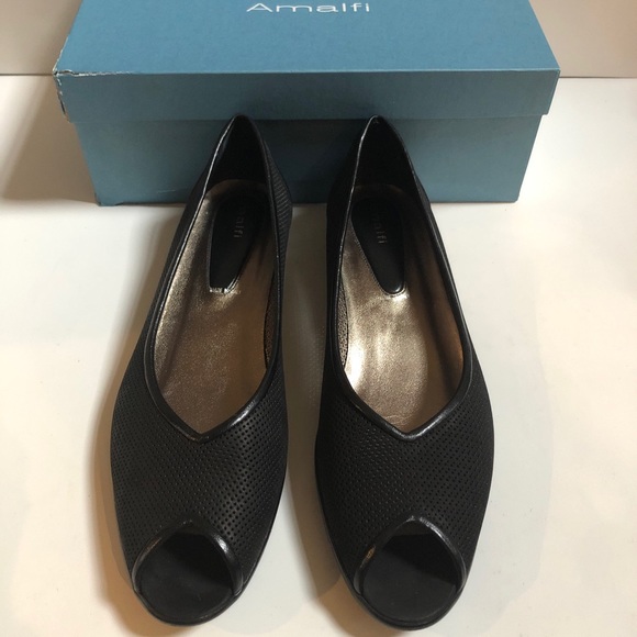 🎉SALE🎉Amalfi “Sallena” Flats - Picture 4 of 4